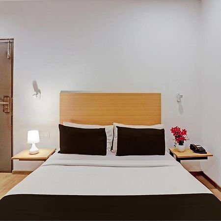 Townhouse Near Secunderabad Railway Station, Yashoda Hospital, Patny Centre Екстериор снимка