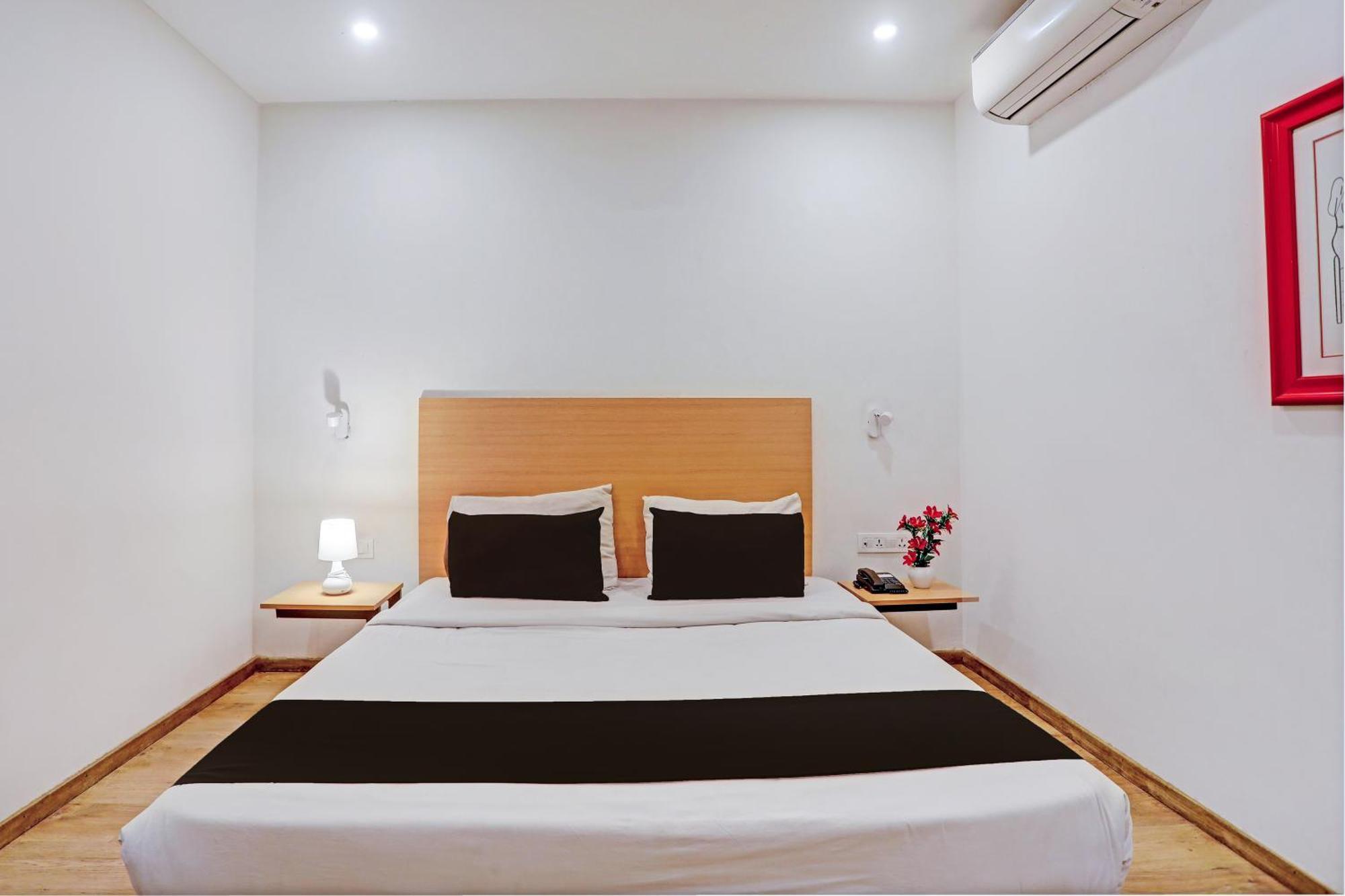 Townhouse Near Secunderabad Railway Station, Yashoda Hospital, Patny Centre Екстериор снимка