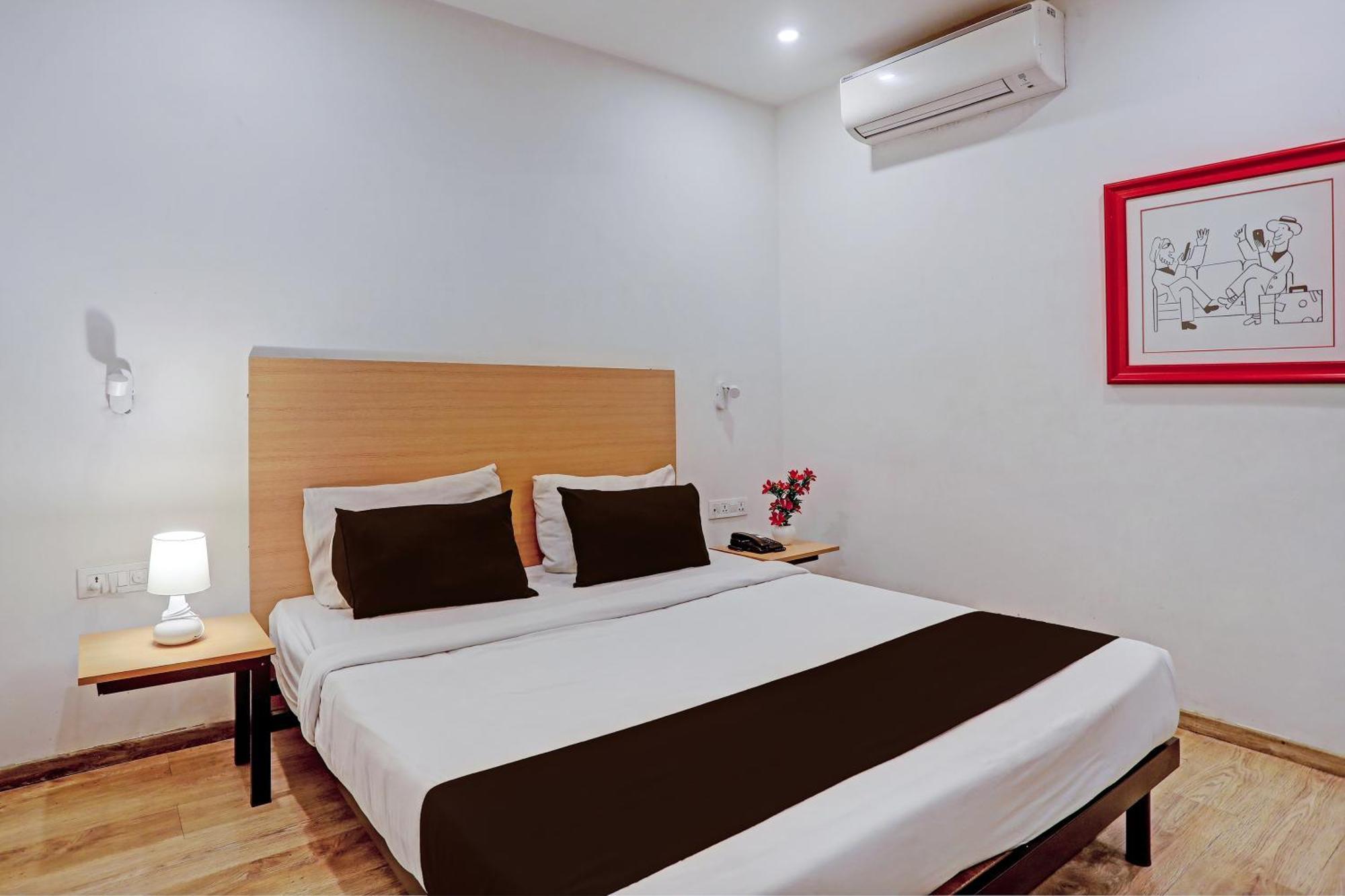 Townhouse Near Secunderabad Railway Station, Yashoda Hospital, Patny Centre Екстериор снимка