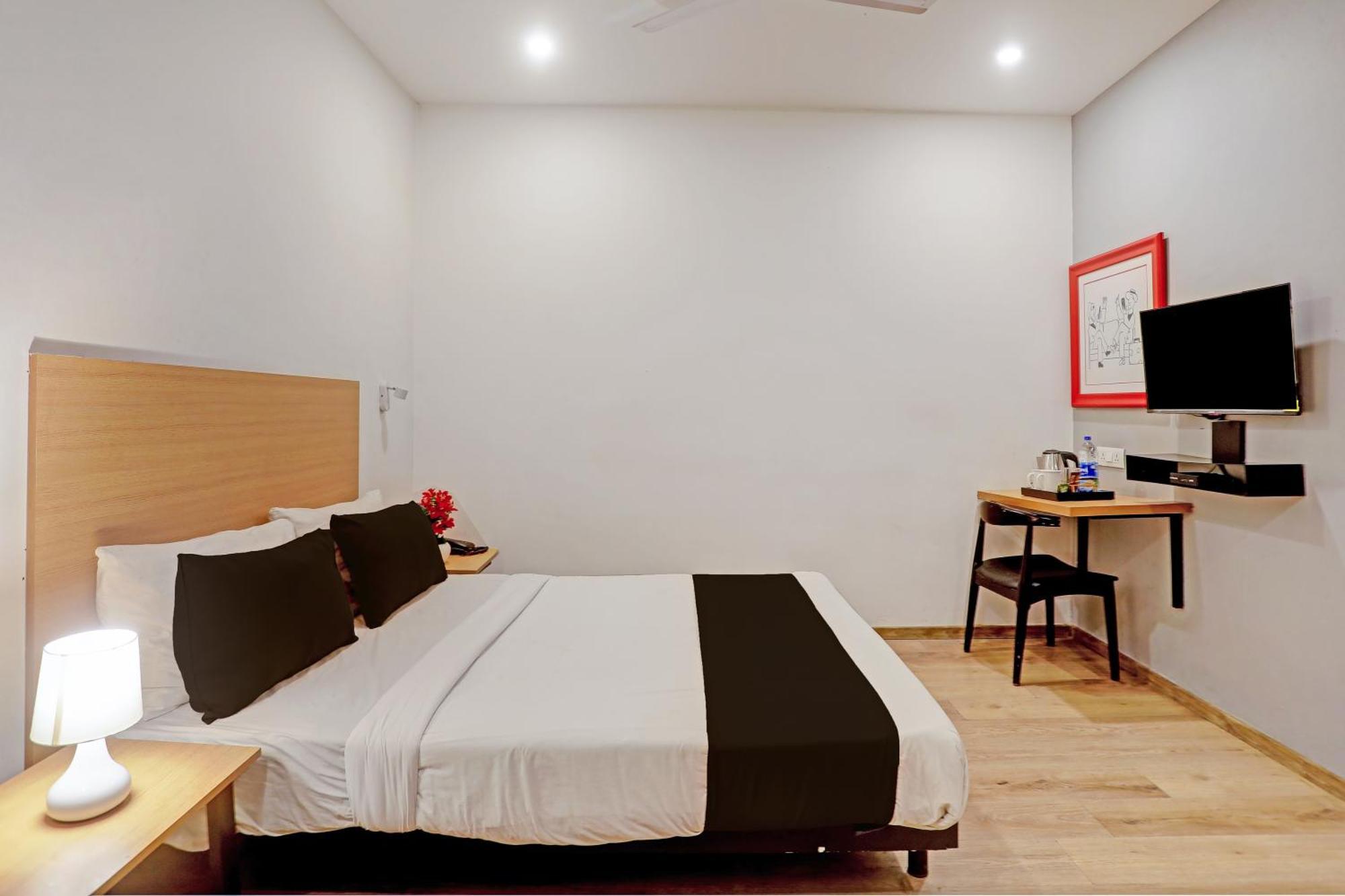 Townhouse Near Secunderabad Railway Station, Yashoda Hospital, Patny Centre Екстериор снимка